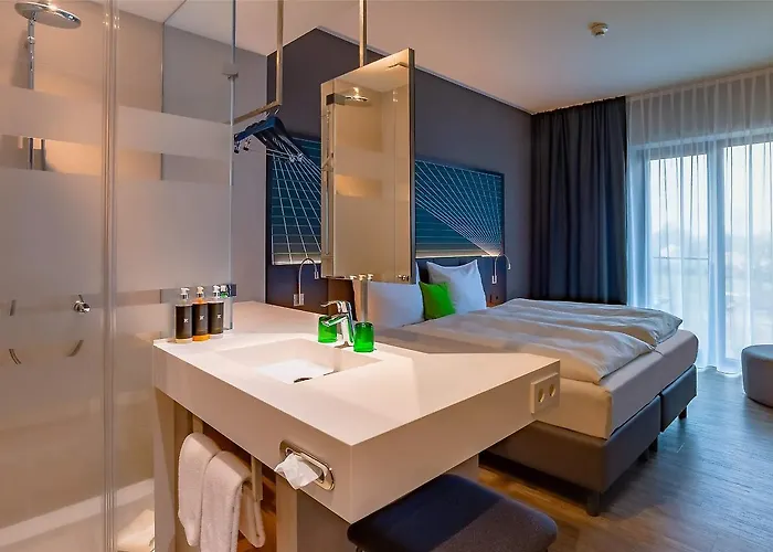 Elaya Kevelaer, Trademark Collection By Wyndham Hotel 3*